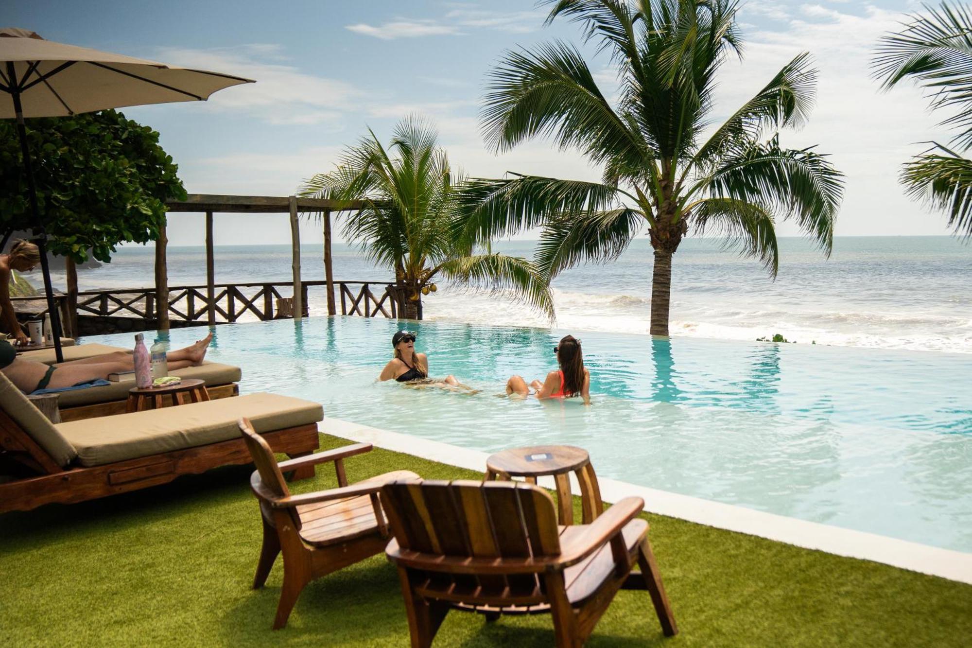 Puro Surf Hotel El Zonte Eksteriør billede
